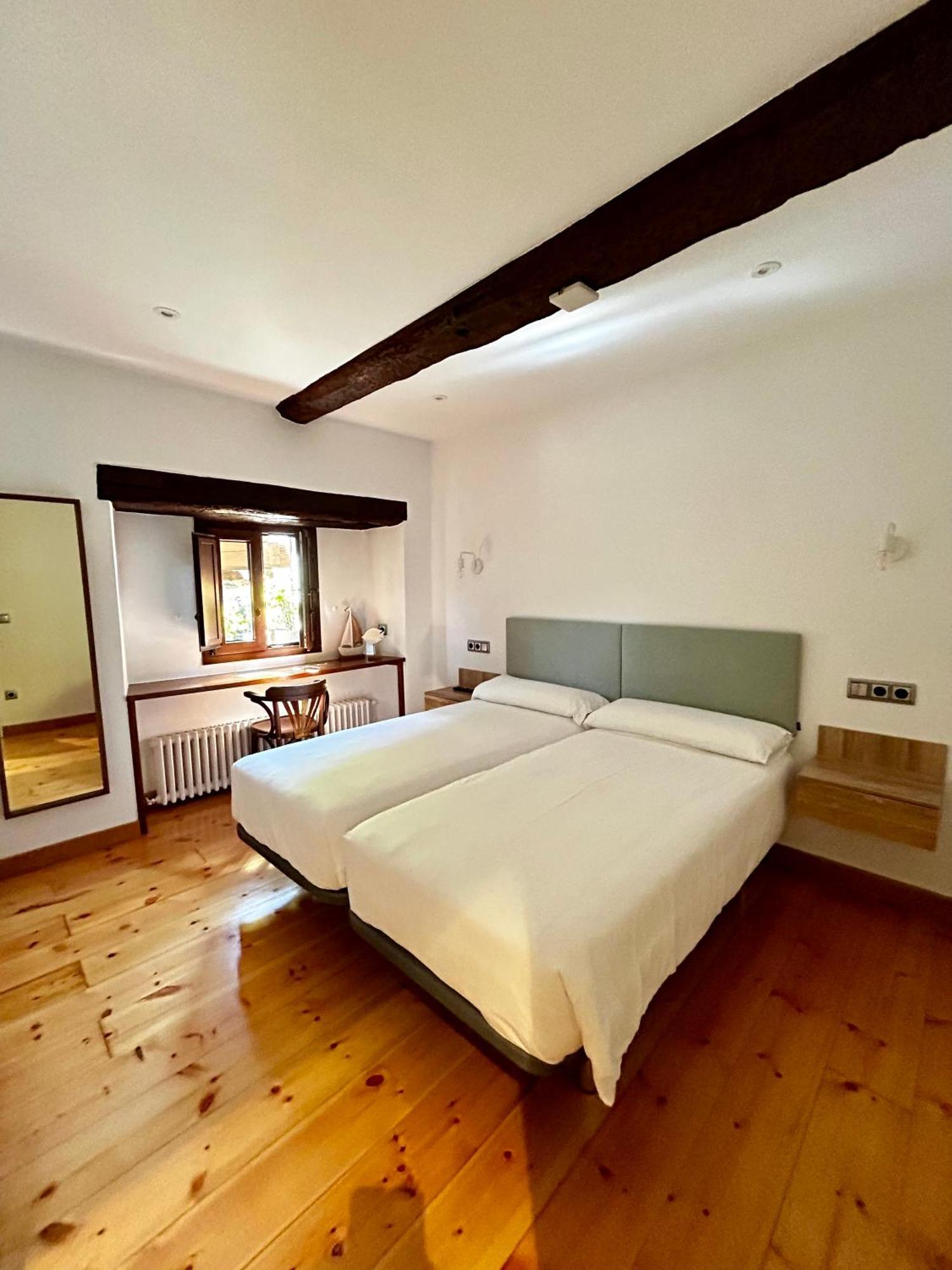 Apartamentos Rurales L'Arquera Llanes Exteriér fotografie