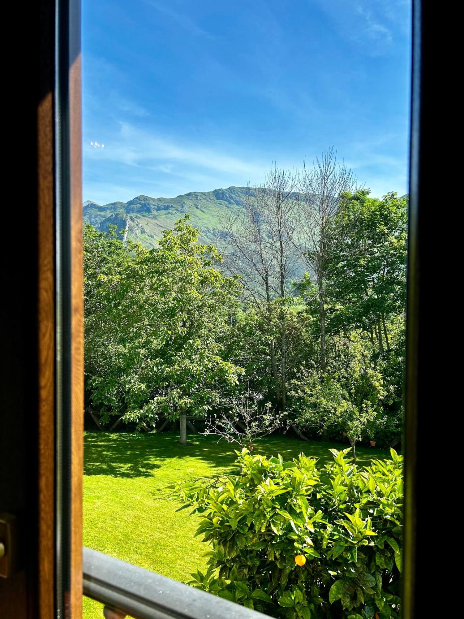 Apartamentos Rurales L'Arquera Llanes Exteriér fotografie