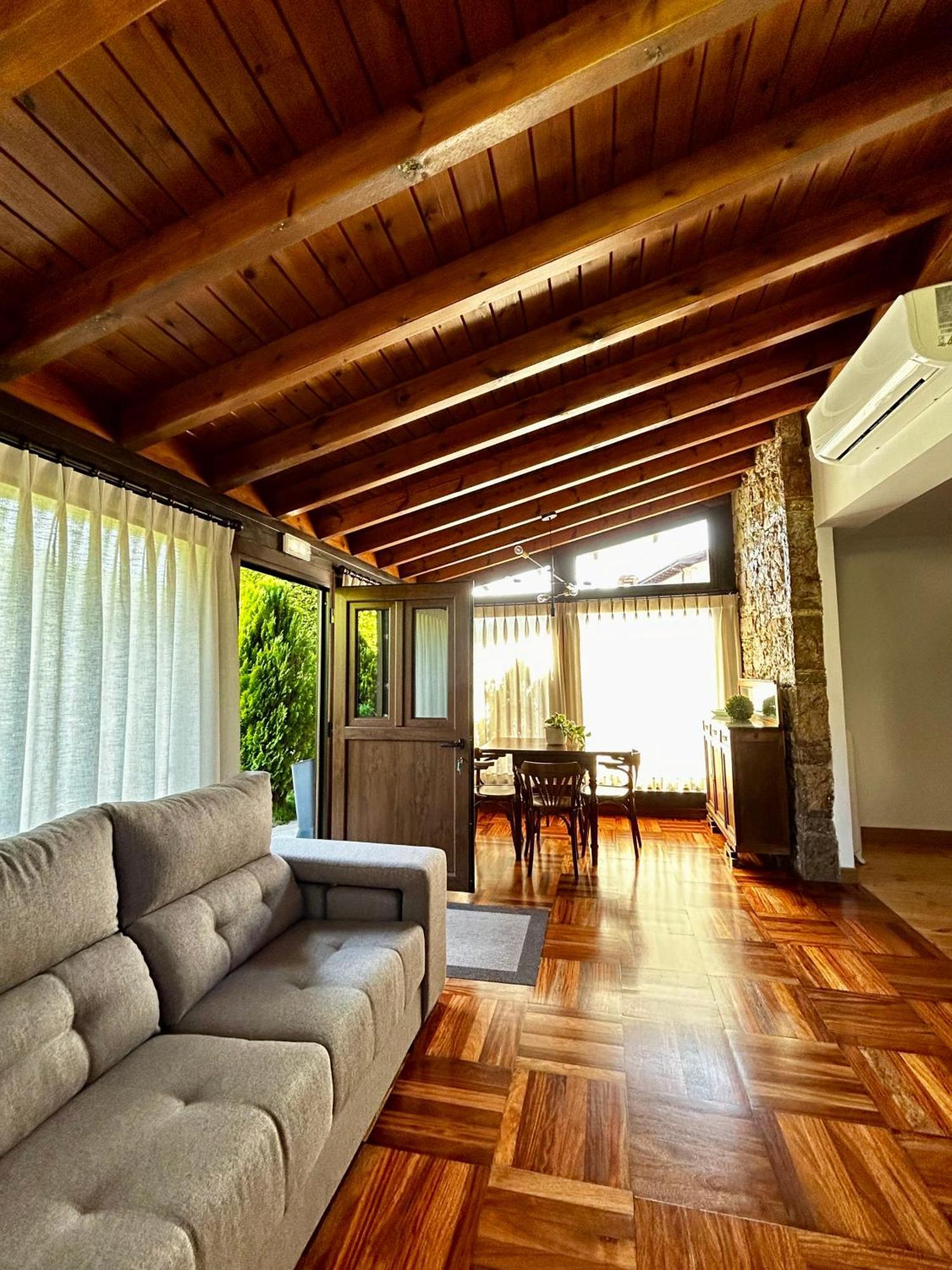Apartamentos Rurales L'Arquera Llanes Exteriér fotografie