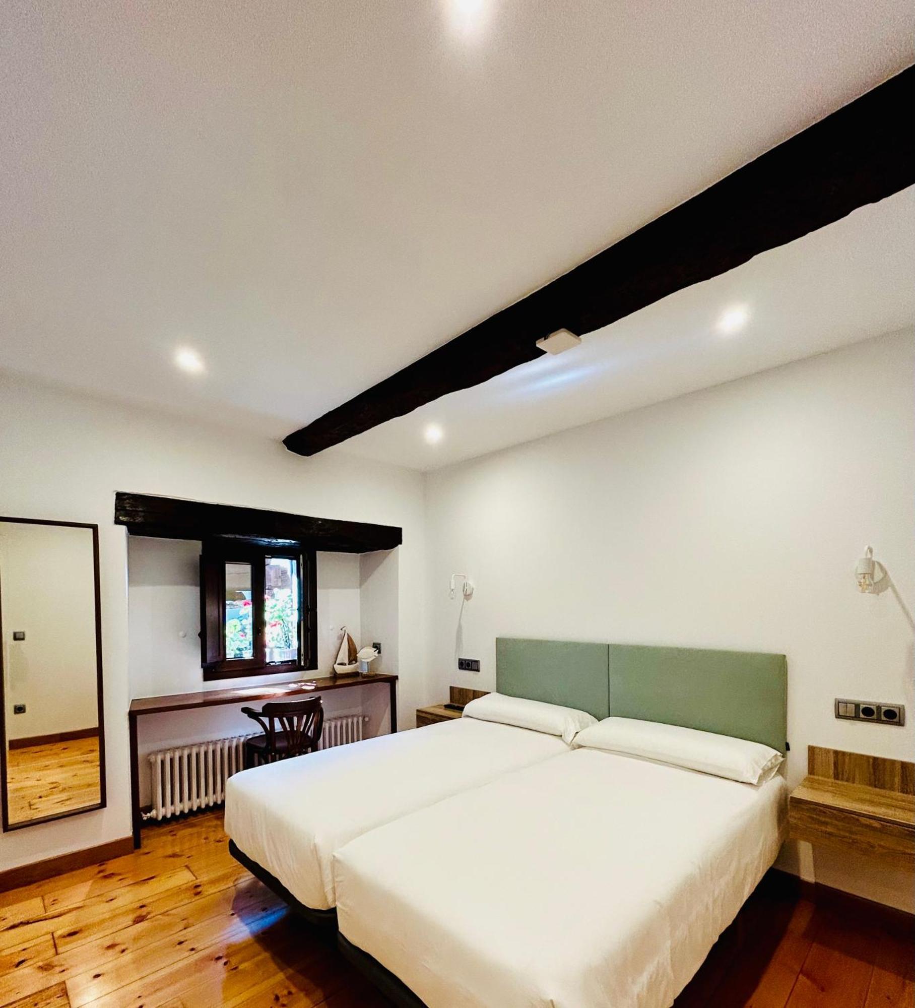 Apartamentos Rurales L'Arquera Llanes Exteriér fotografie