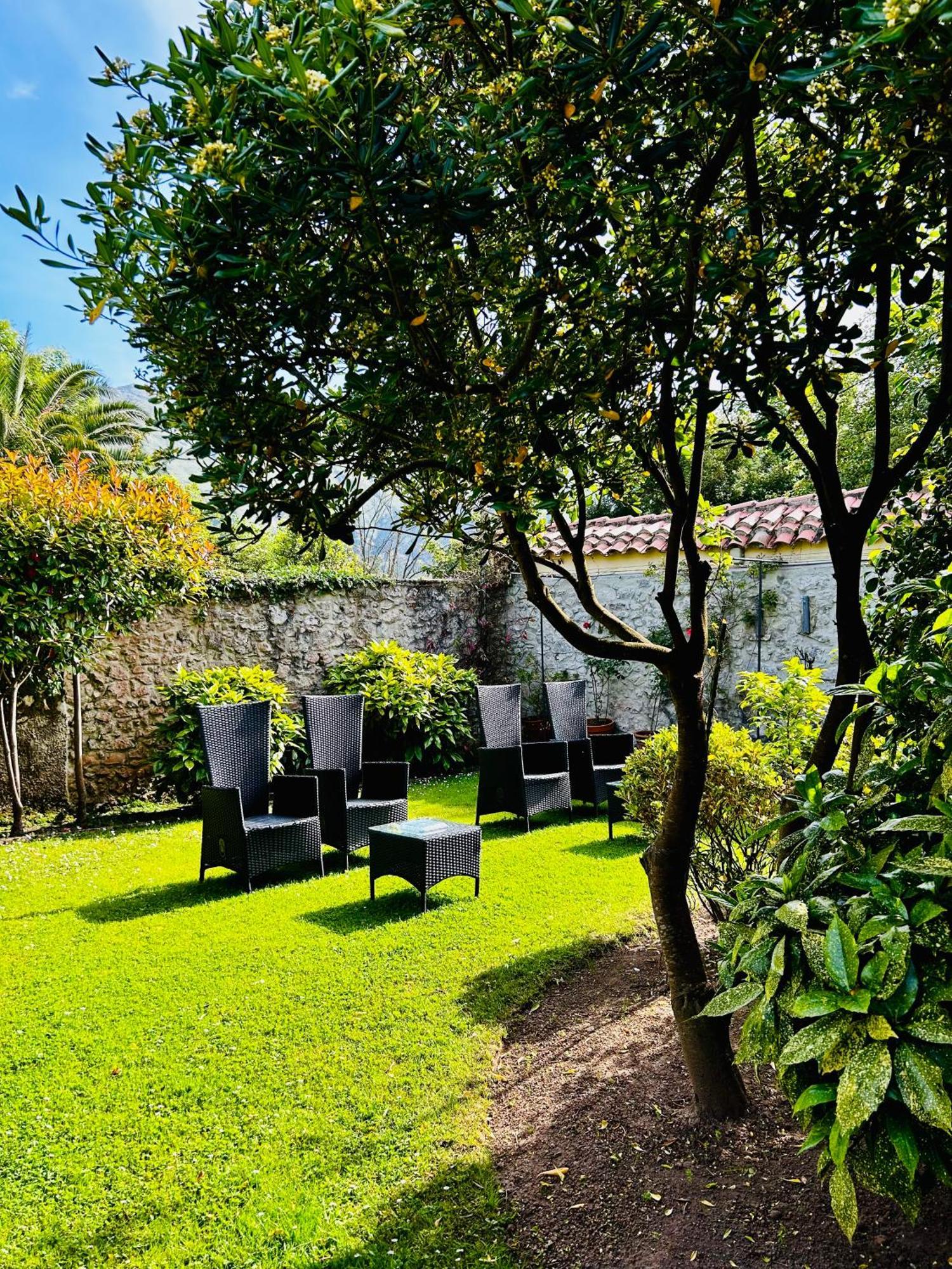 Apartamentos Rurales L'Arquera Llanes Exteriér fotografie