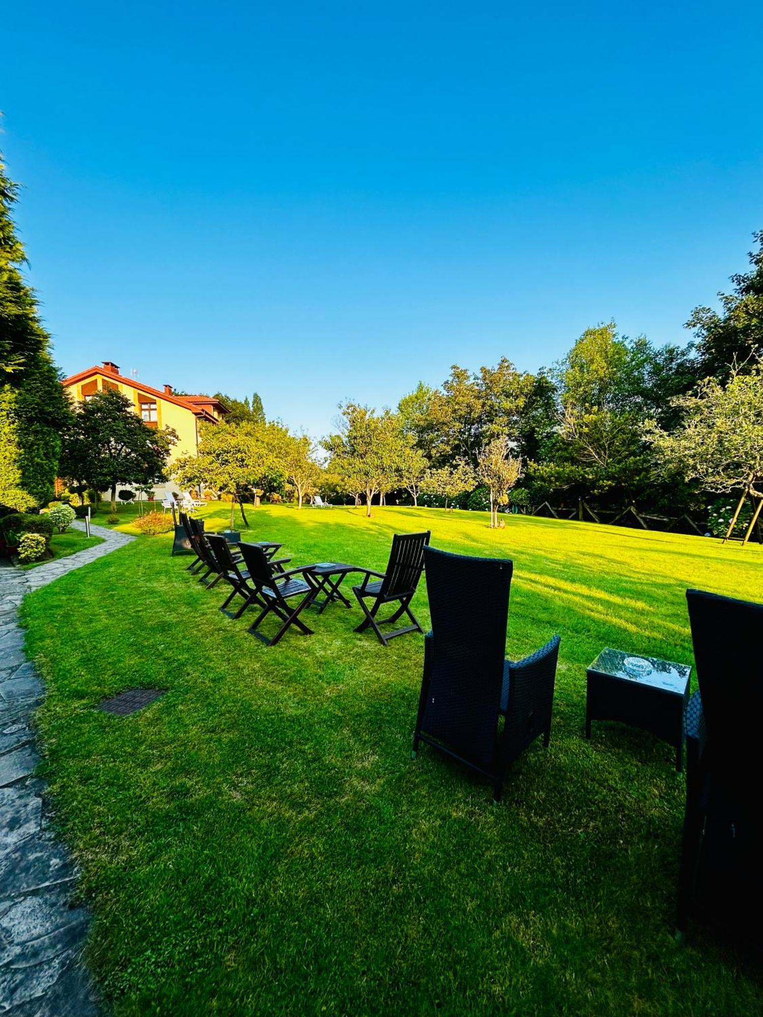 Apartamentos Rurales L'Arquera Llanes Exteriér fotografie